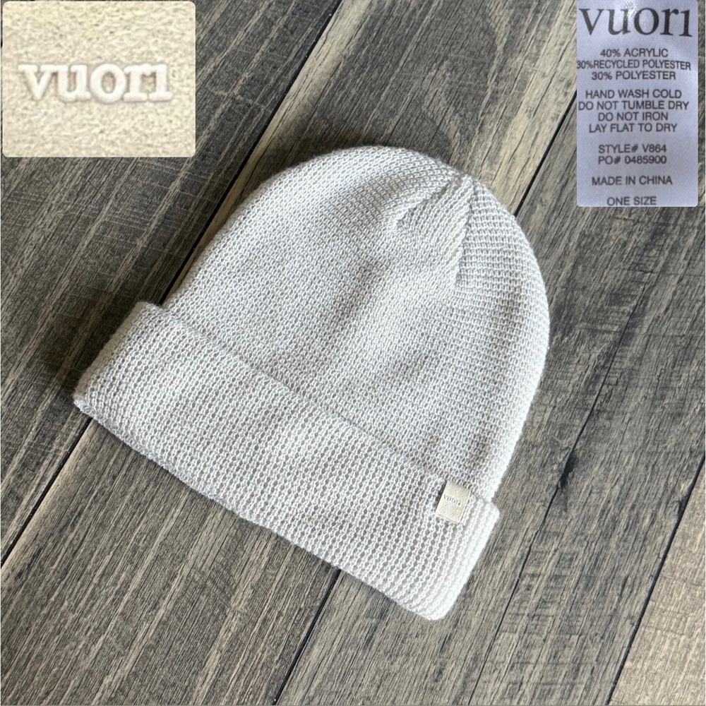 Vuori Light Grey Knit Cuffed Beanie Hat Style V864 One Size Gorpcore Outdoor Cap